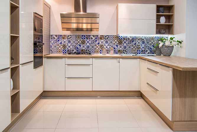 white kitchen with slab cabinets