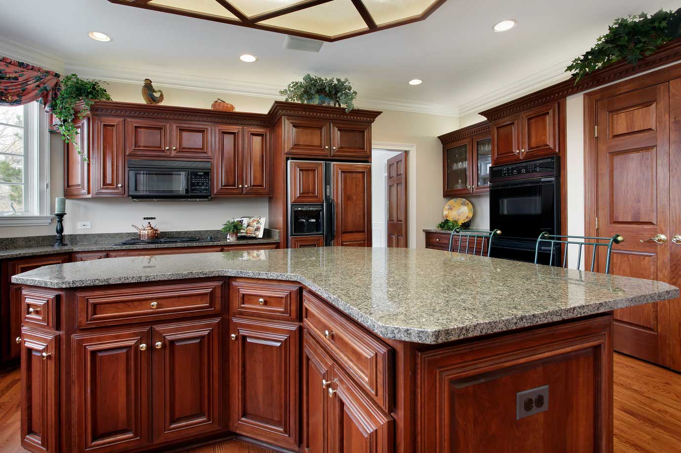 traditional kitchen 