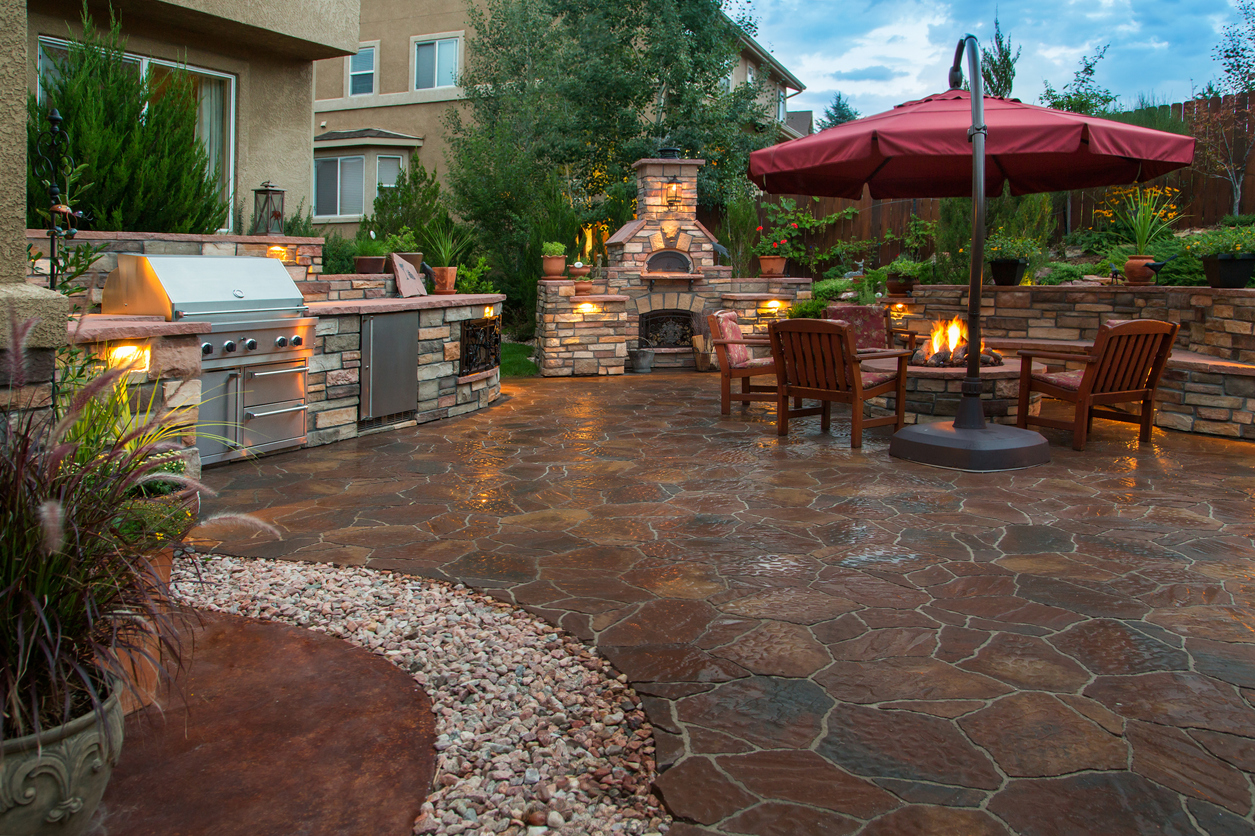 outdoor patio with grill