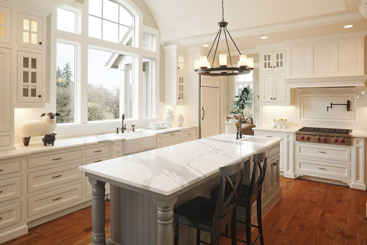 white traditional kitchen